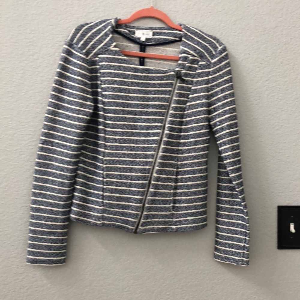 Lou and grey jacket NWOT